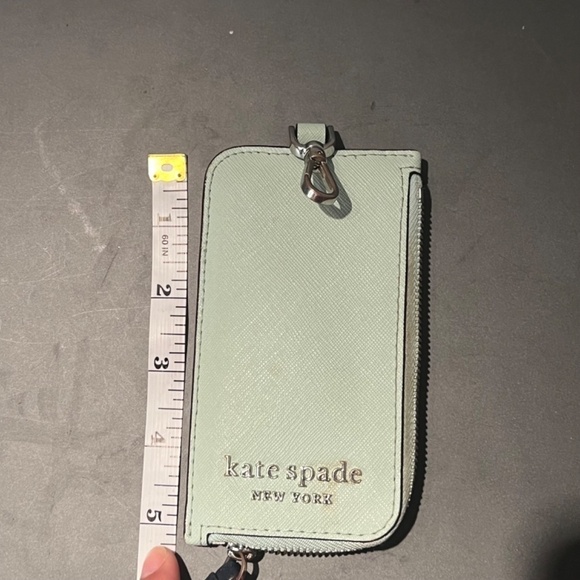 Kate Spade Medium L-zip wallet holder Mint color preloved - Picture 5 of 6